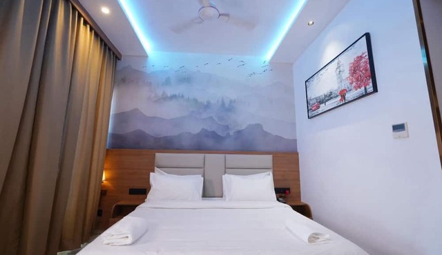 Himayat Grand