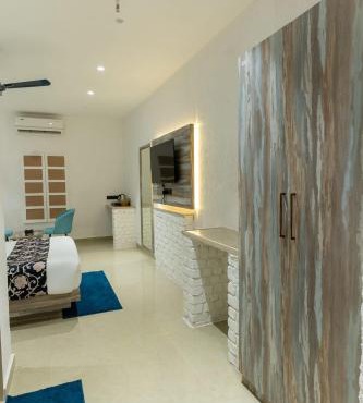 Hotel Maharaja Residency Airoli