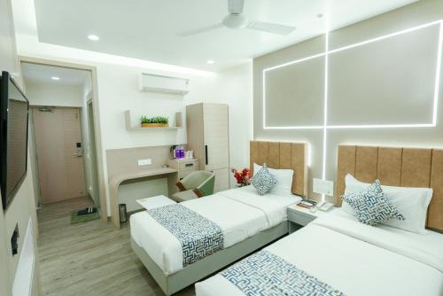 Hotel Easy Retreat in Vapi