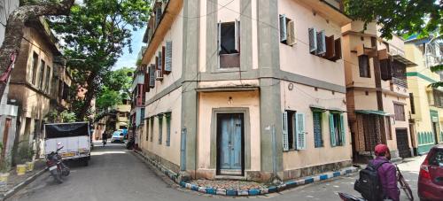 21, Pratapaditya Place, Mudiali