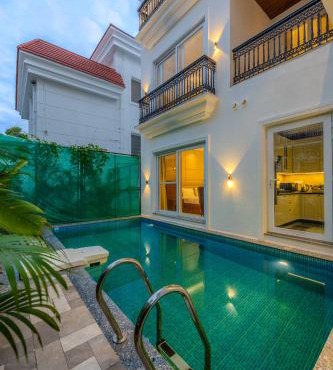 ELIVAAS Signature Mistwood 4-BHK Forest View Villa with Private Pool & Terrace