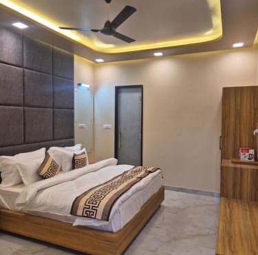 Shivaay Resort pushkar