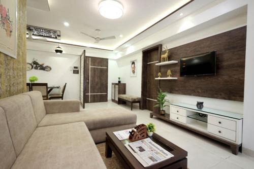Embassy Suite 2 Bedroom Apartment Near BKC & Guru Nanak Hospital Bandra East in Mumbai