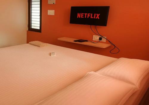 Kubera ApartHotel