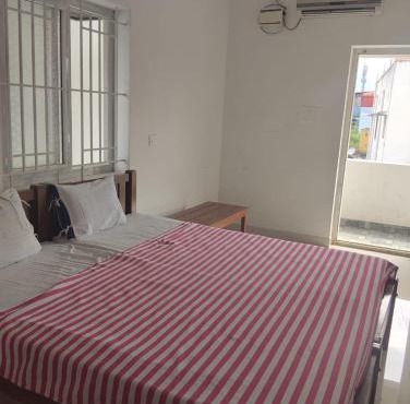 Meenatchi Hotel and Residency