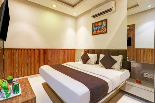 Hotel Sai Deluxe