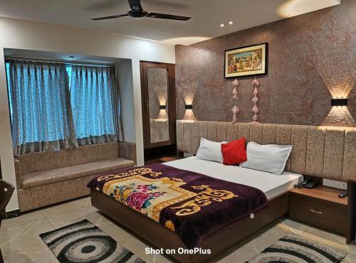 hotel satyam palace