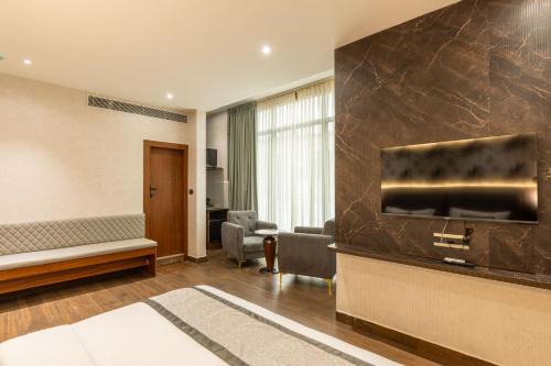Dhisha Inn Hotel