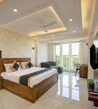 Hotel The Emporio Grand 5 Mints walking from Vaishali Metro Station