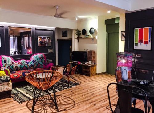 Designer Loft CITY CENTER Netflix N fast Wi-Fi in Jaipur