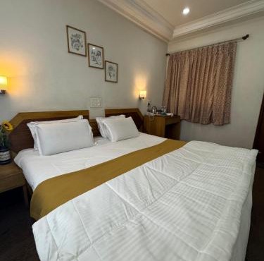 Kamat Hotel