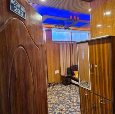 Hotel Dilli Darbar and Restaurant