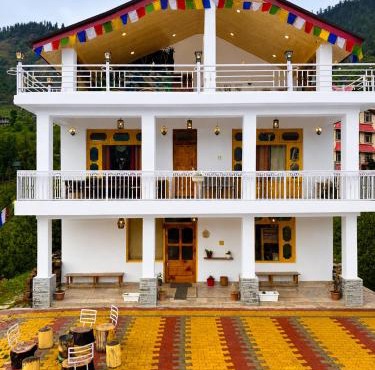 The Outpost - Hallan Valley, Manali - Boutique Stay & Cafe