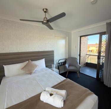 Bribie Waterways Motel in Bongaree