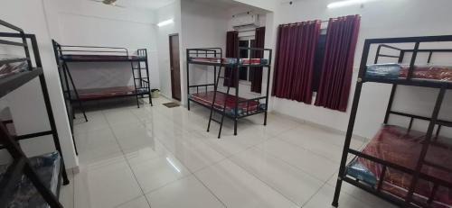 Aashi's Inn
