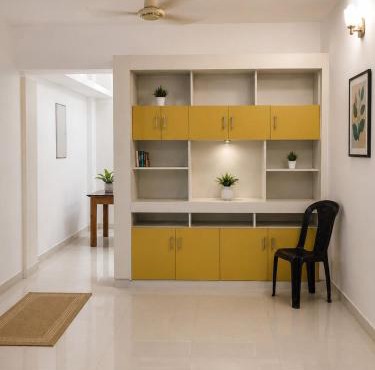 luxury 4 bhk apartment for party and Family with Big indoor parking