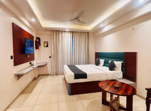 Hotel Maple Tree , Gomtinagar Extension , Lucknow