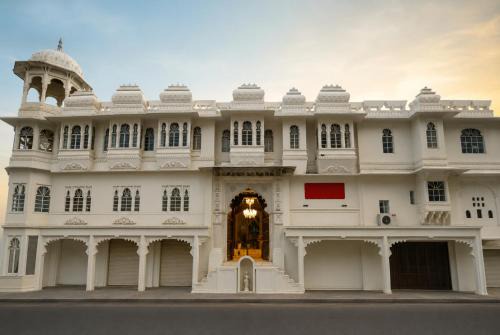 Mewar Manor by My Downtown Hotels - Jhadol Haveli