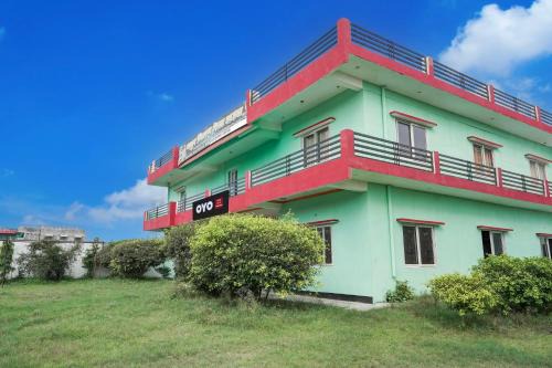 SPOT ON A K Hotel & Restaurant in Prayagraj