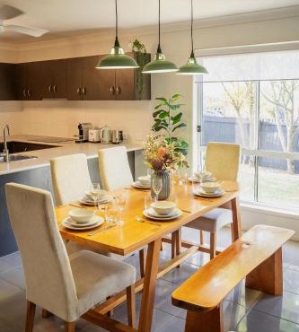Nora Poolhouse, Peaceful Stay near all Essentials in North Lakes