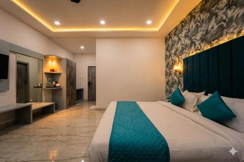 Hotel Aura