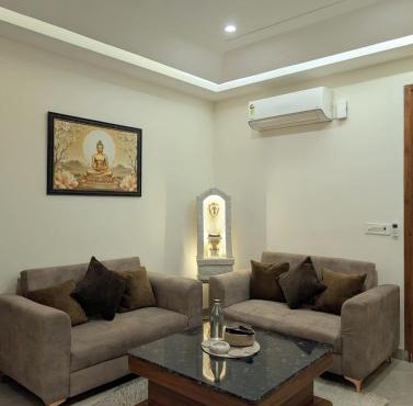 Private Luxury 1BHK Suite in a serviced apartment