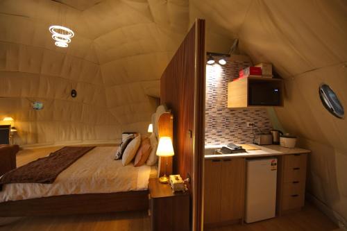 One life Glamping Tent in Rawson