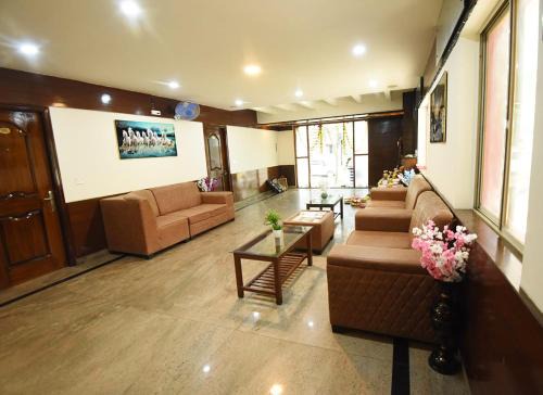 Laavish 7 Hotel