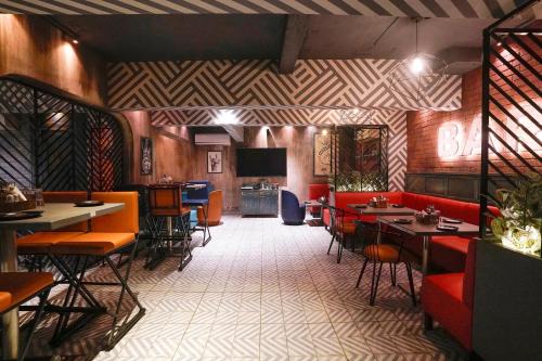 FabHotel Suruchi Homes
