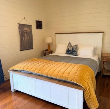 Pt Hesse Luxury Coastal Homestead in Port Campbell