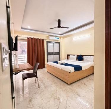 Green Vista Stays Medanta Medicity