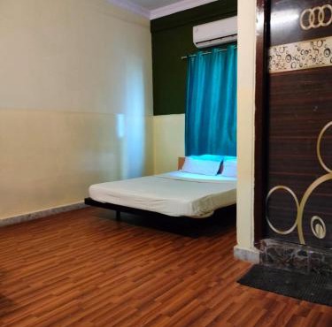 Goldhorn Hotels & Banquet Mehdipatnam Near St Ann's college
