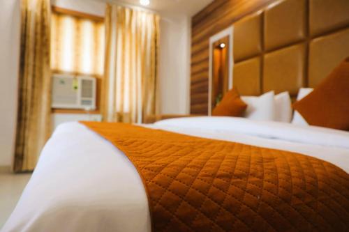 Hotel Jeyan Inn by Golden Tree at Karol Bagh