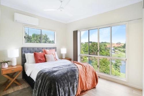 Oleander Escape Lake Front Retreat in Yungaburra