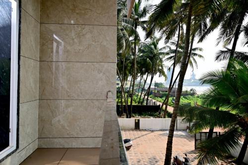 Sun & Sand Luxury Stays Sea View in Māvalli