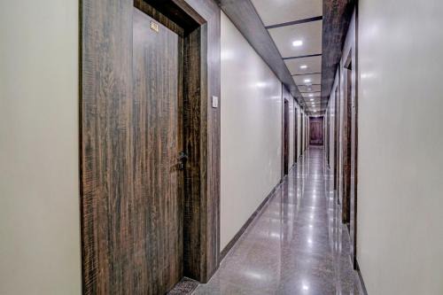 Hotel O Lotus Residency Near Anand Nagar Metro Station