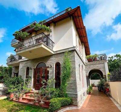 Chanoud House