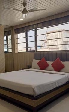 HOTEL PRATIKSHA RESIDENCY