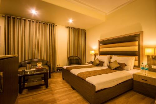 The Suncourt Hotel Yatri