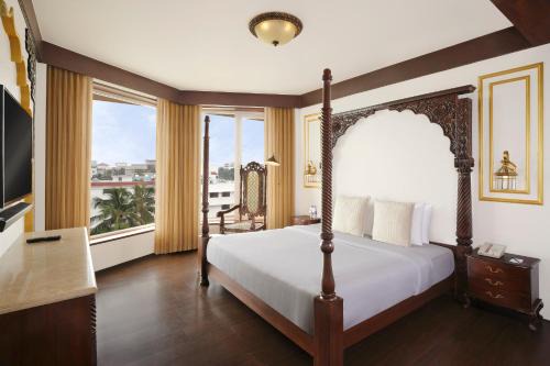 Novotel Mumbai Juhu Beach 